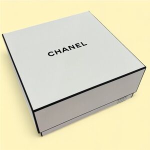 CHANEL Classic White Box